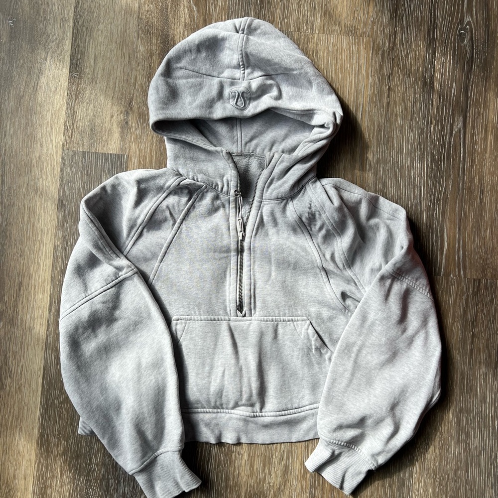 Lululemon light gray Cropped Hoodie